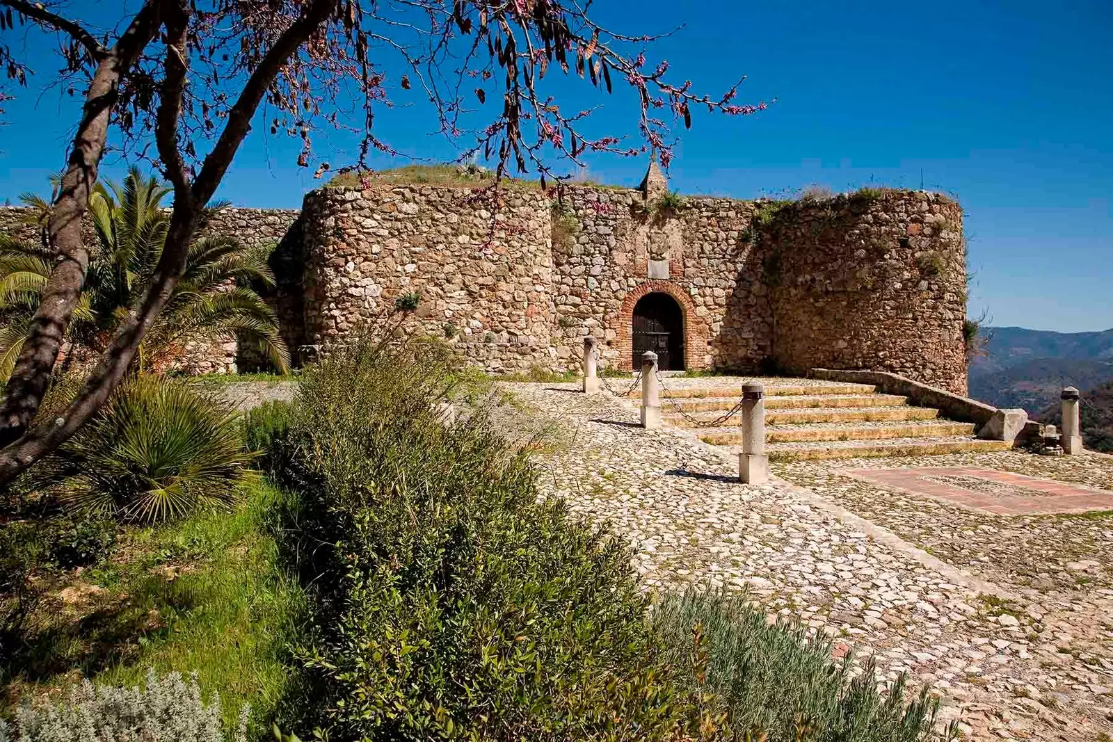 El centenari Castell de Benadalid