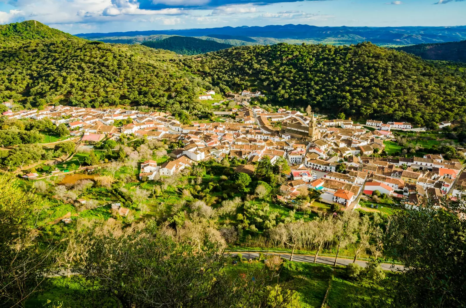 Den Aljar Huelva ass och gréng.