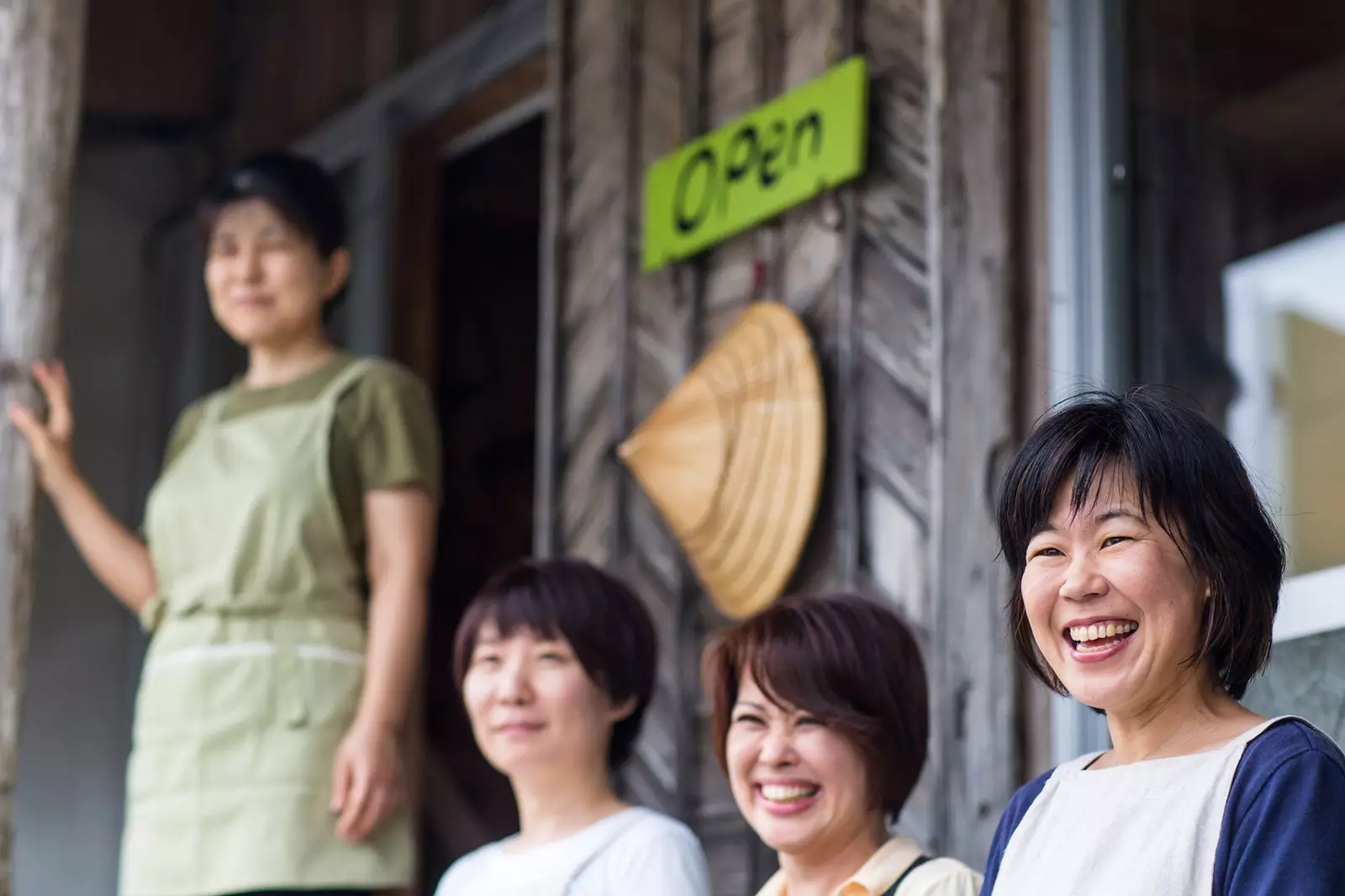 Toko tekstil di Okinawa