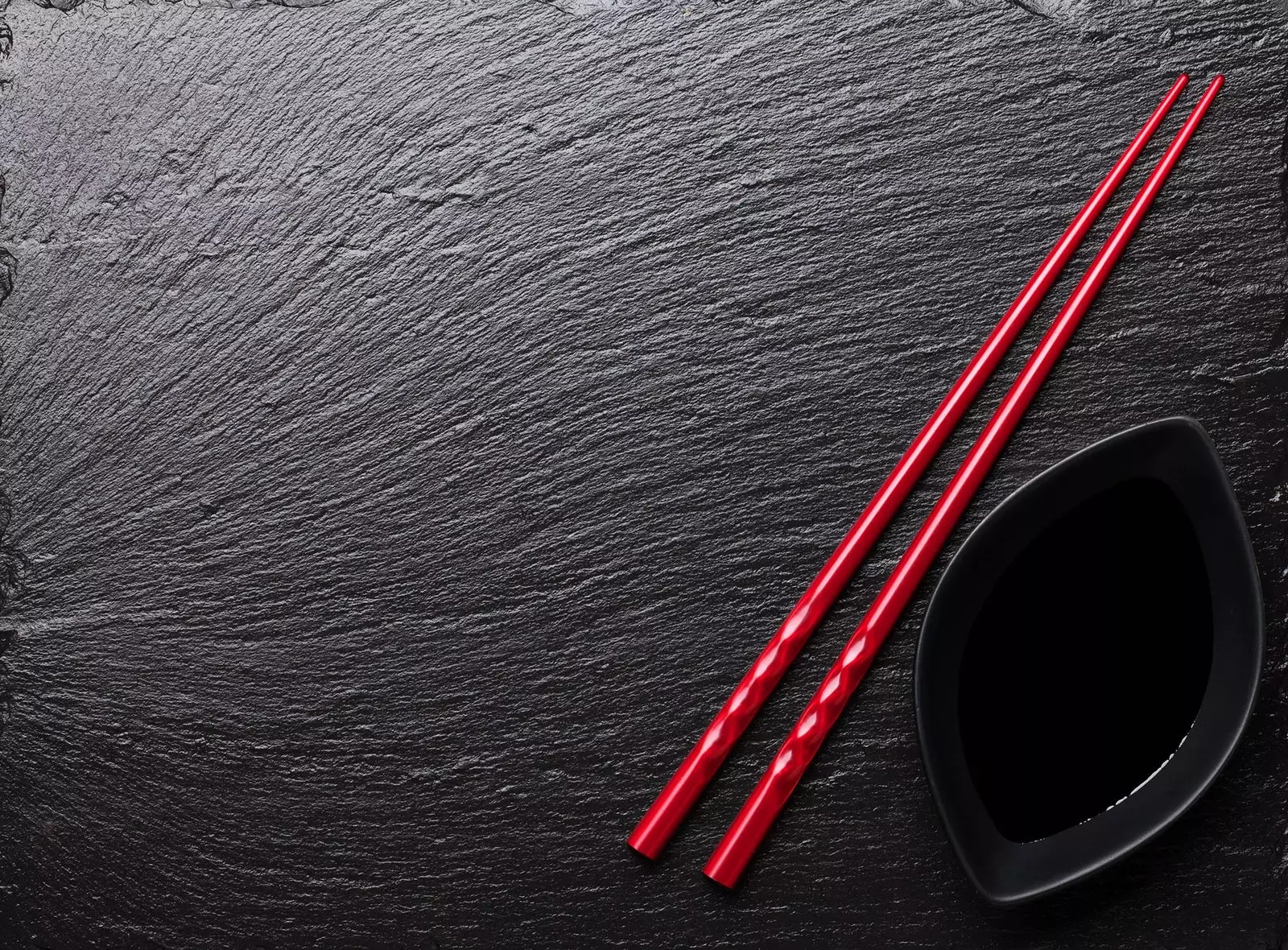 An físeán le foghlaim conas chopsticks a úsáid go maith