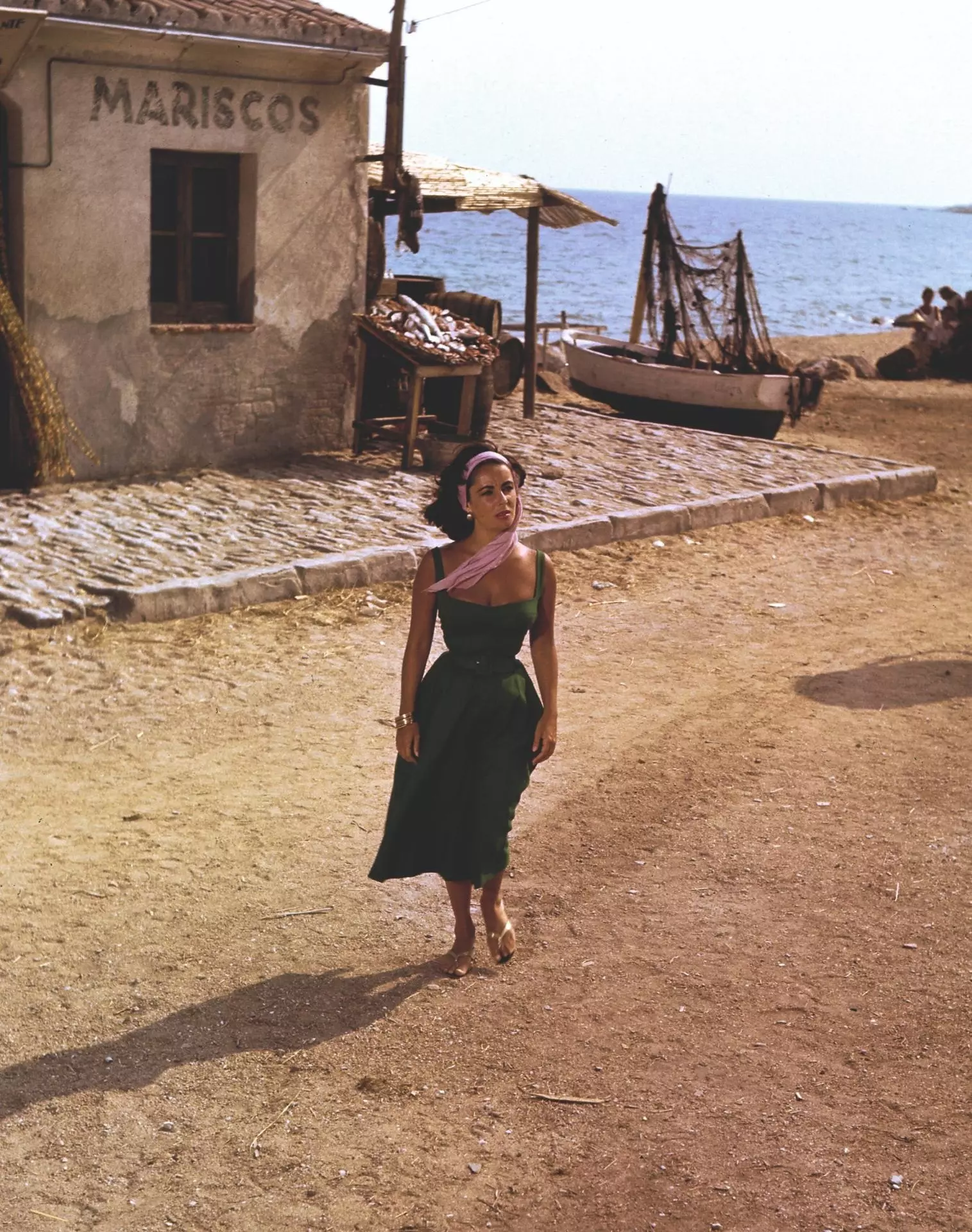 Elizabeth Taylor ar an Costa Brava le linn scannánú 'Suddenly Last Summer' le Mankiewicz.