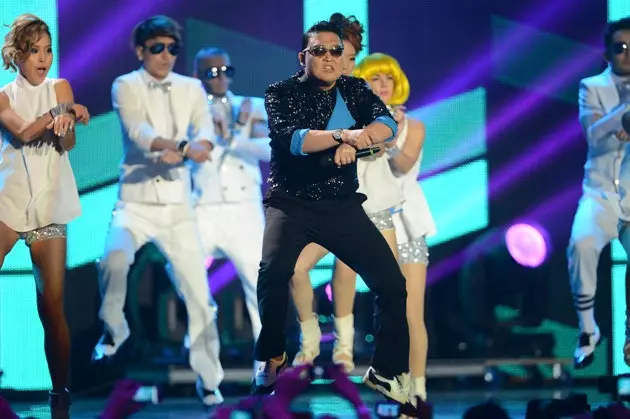 PSY на EMA 2012