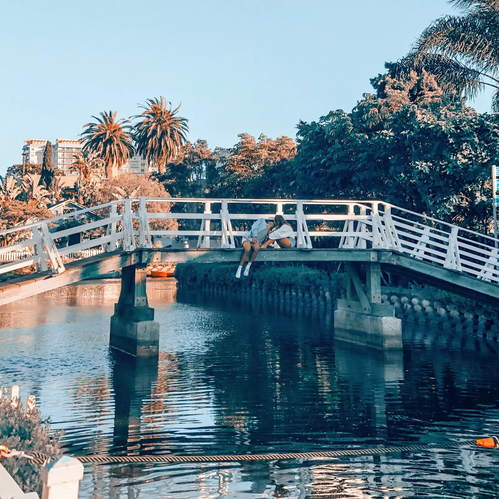 Pasangan di kanal Los Angeles