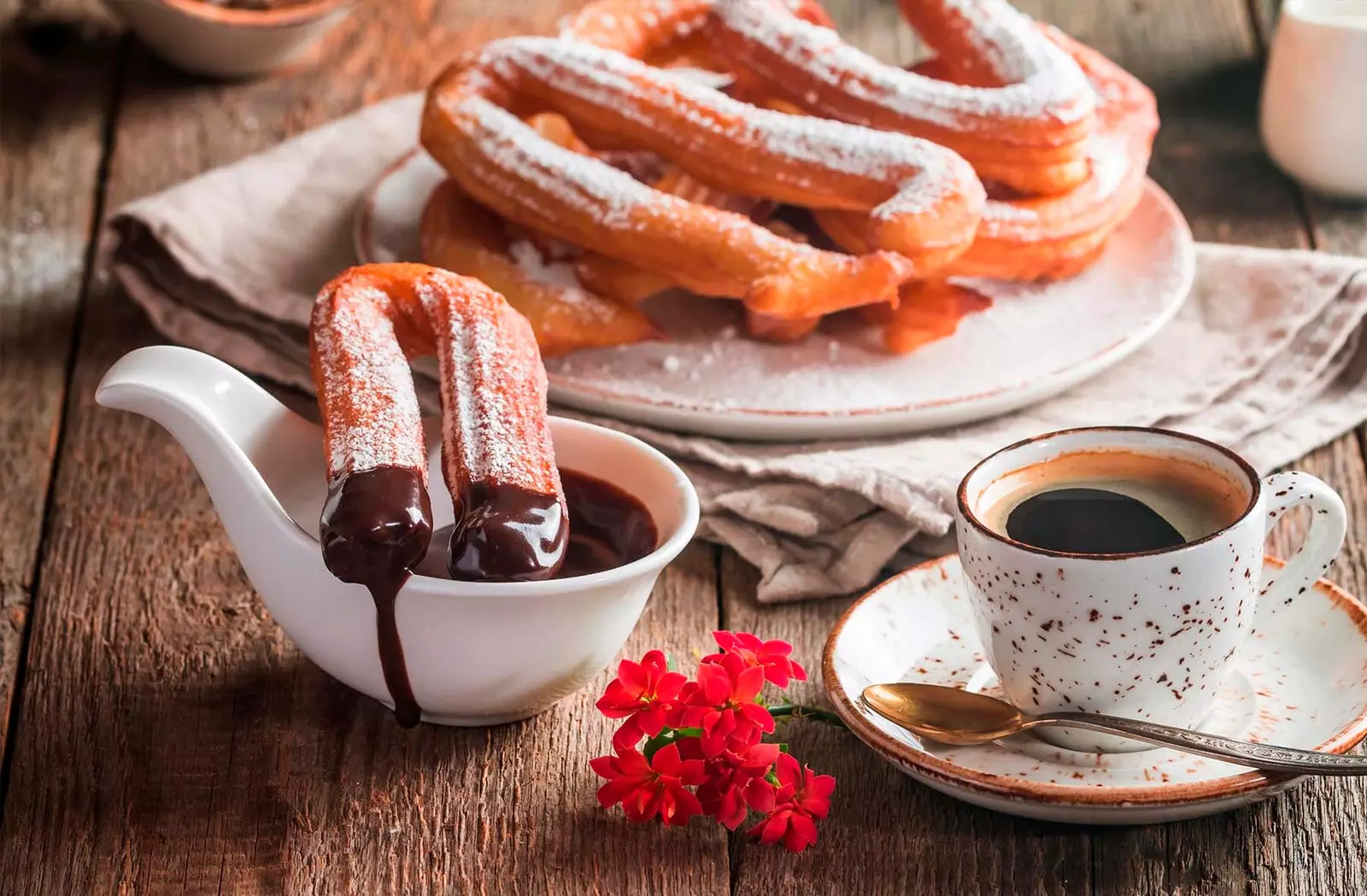 Churros me çokollatë