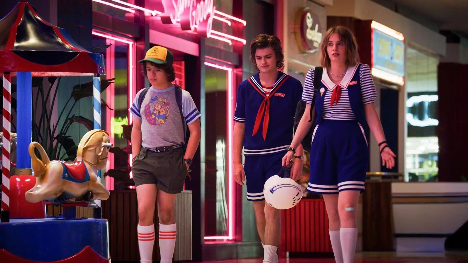 Stranger Things ASS Nostalgie. Och fir eng USA, déi mir ni gelieft hunn ... awer déi mir dank dem Kino wëssen ...