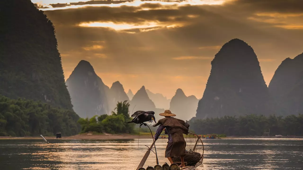 'Wonders of Yangshuo', de Video deen Iech erlaabt en One-Way Ticket a China ze kafen