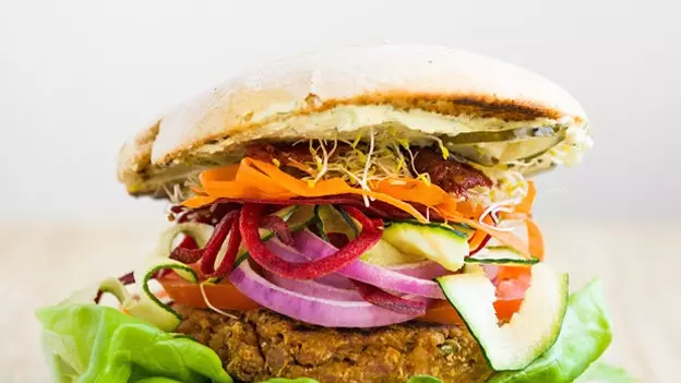 Burgerët më të mirë vegan në Madrid për të kthyer një omnivore