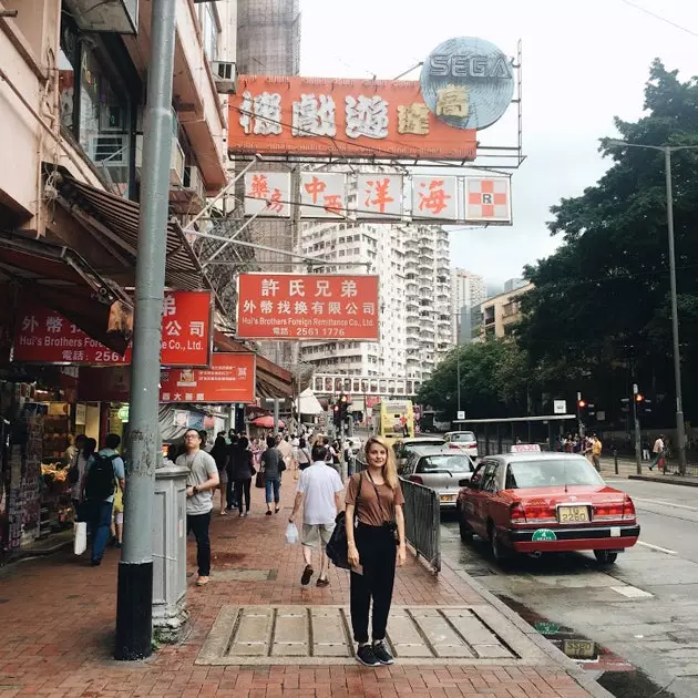 Karla em Hong Kong