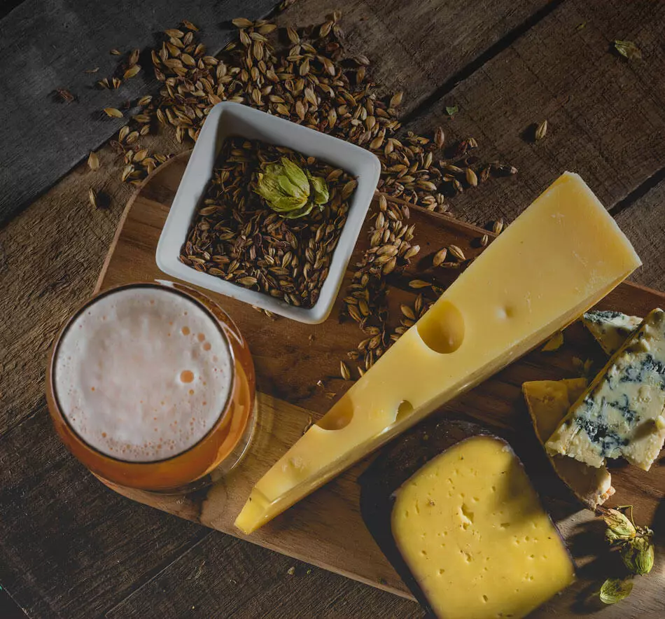 Beers and cheeses at La Barberie