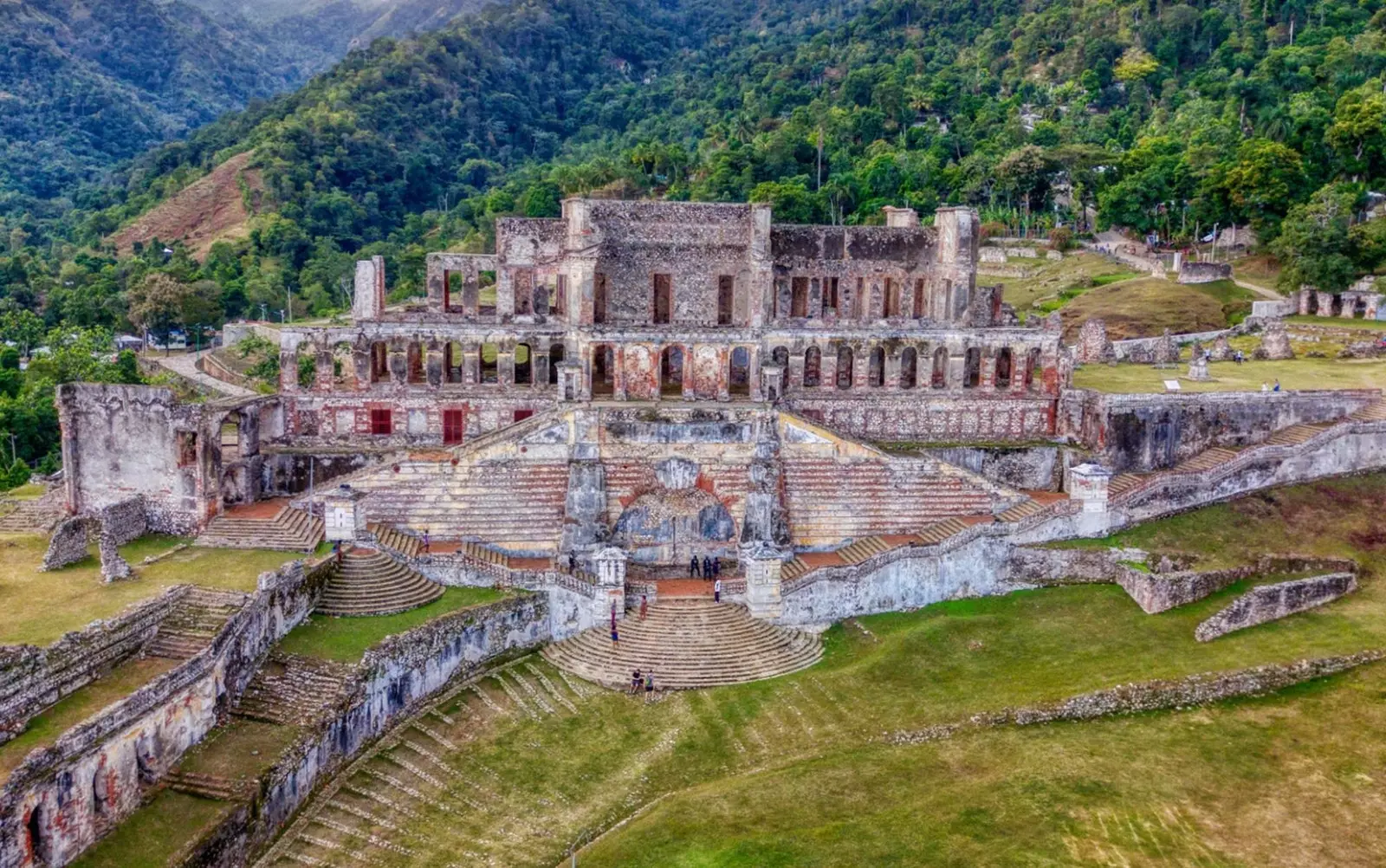 Guarda lo splendore di sette antiche glorie