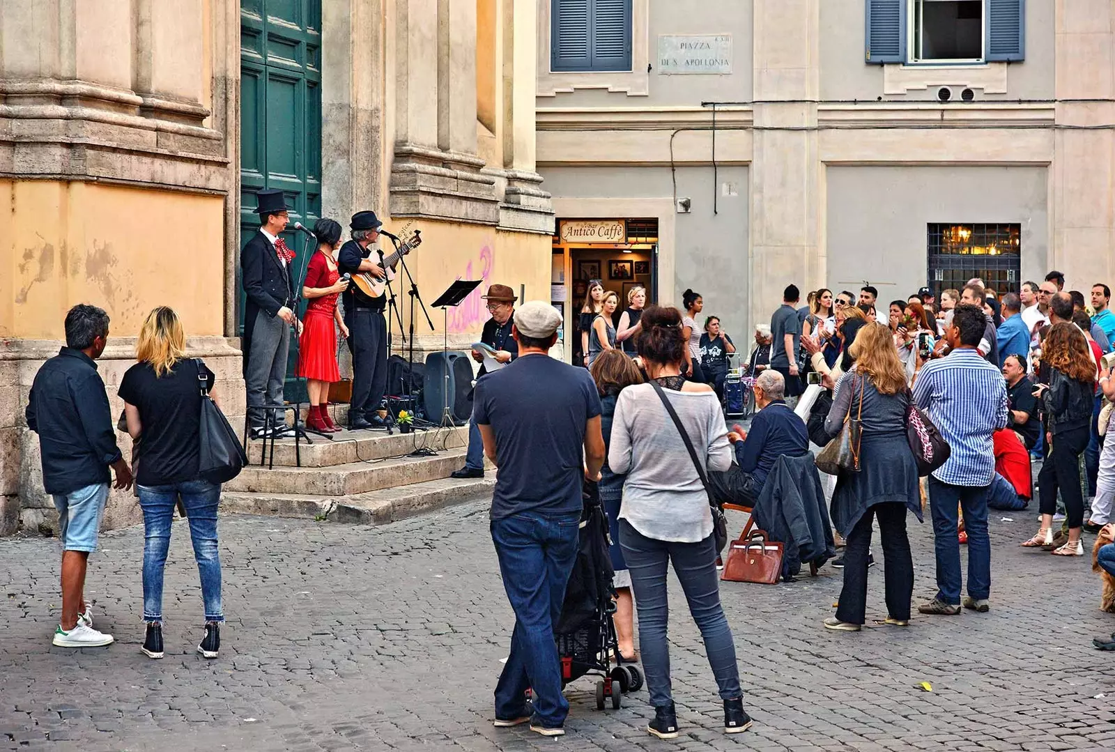 Roma é uma carta de amor palíndromo para a cidade