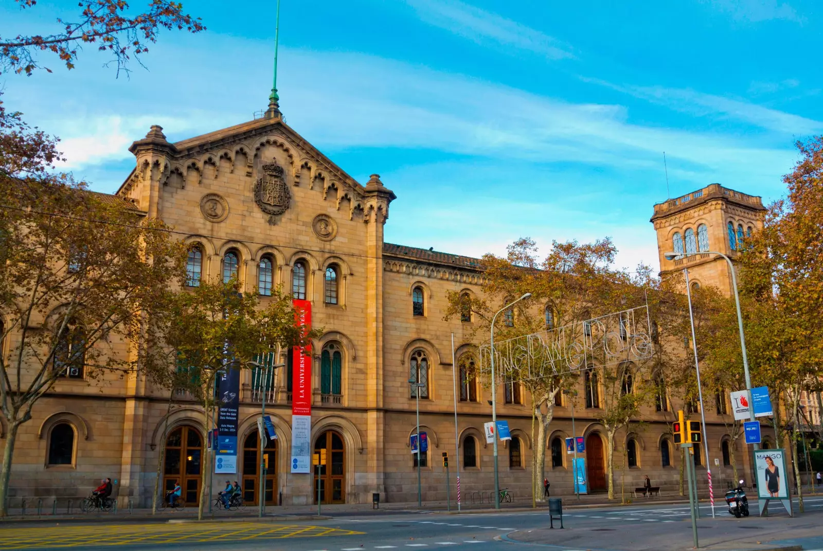 Torget vid universitetet i Barcelona