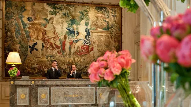 Une pivoine dans l'évier : fleurs, fleuristes et hôtels