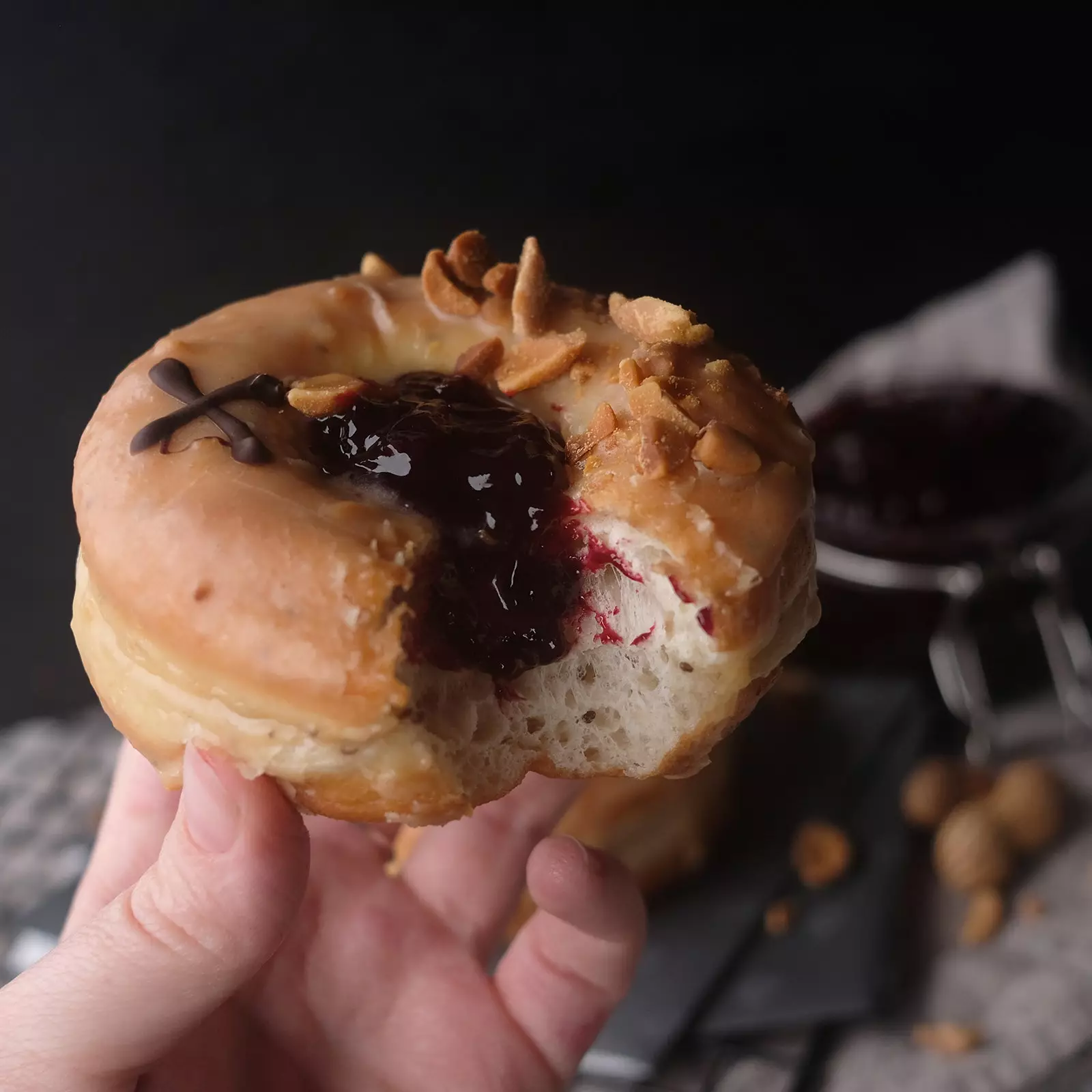 Kim vegan donutların iştahsız olduğunu söylədi?