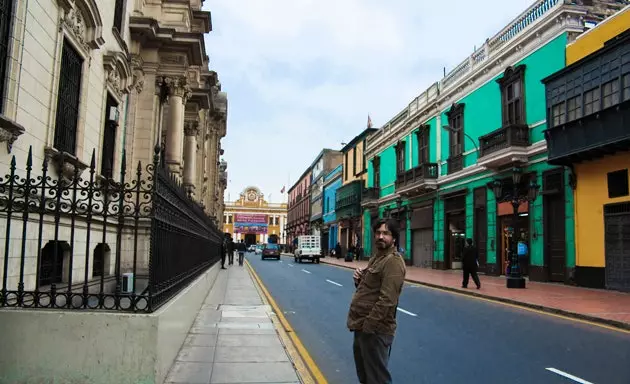 Fernando González Nohra i lár an crith talún Lima