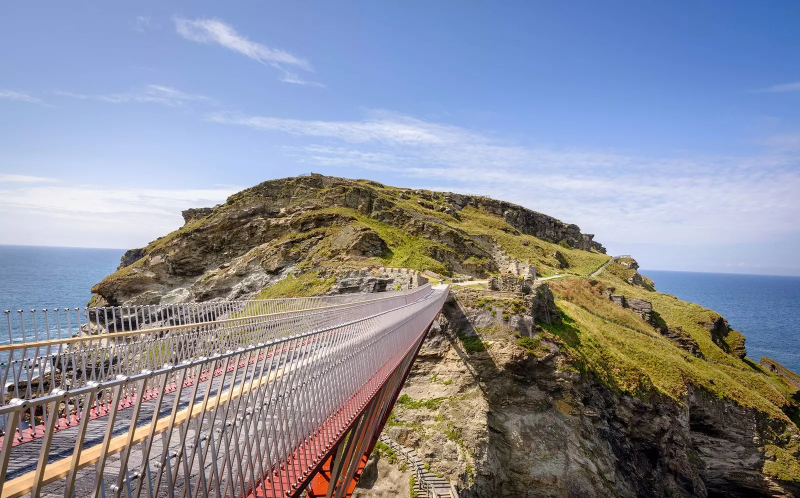 Koble sammen det korniske landskapet med det anerkjente Tintagel-slottet