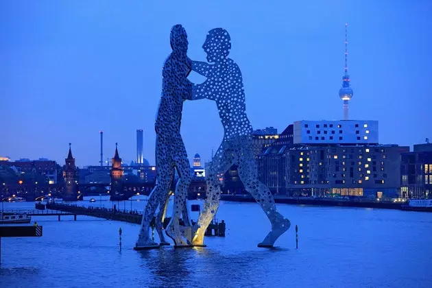 Molecule Man