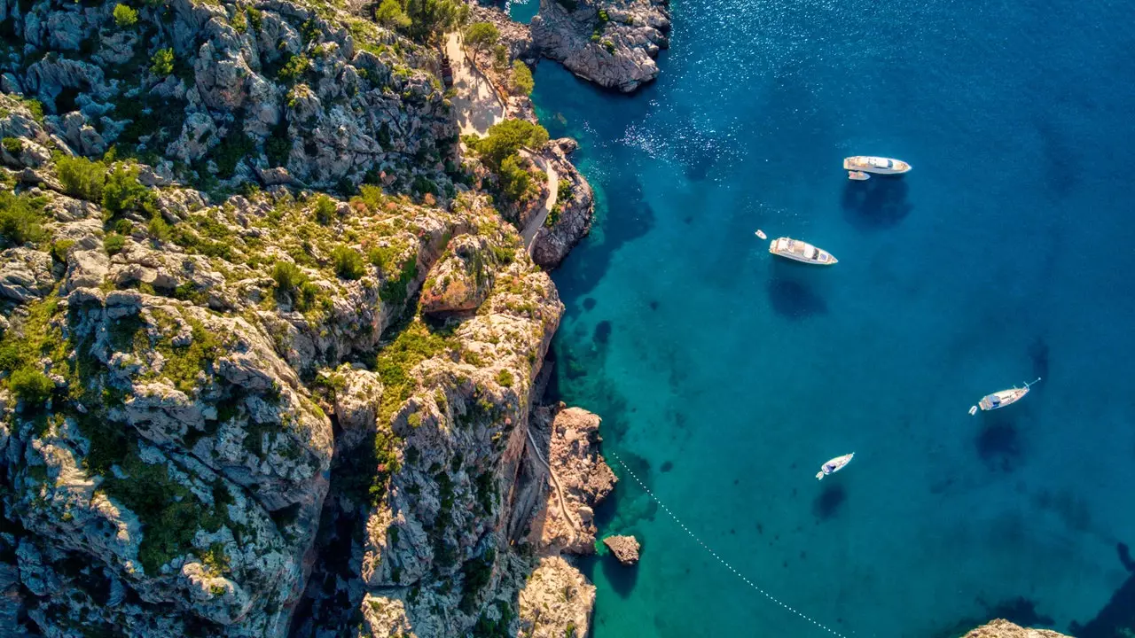 Razlogi, zakaj se znova in znova vračati na Balearske otoke