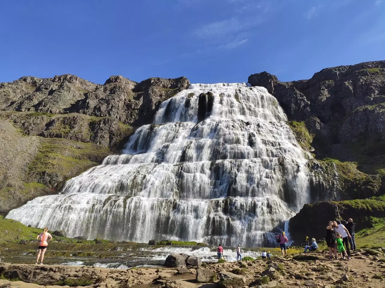 Dinyandi Iceland