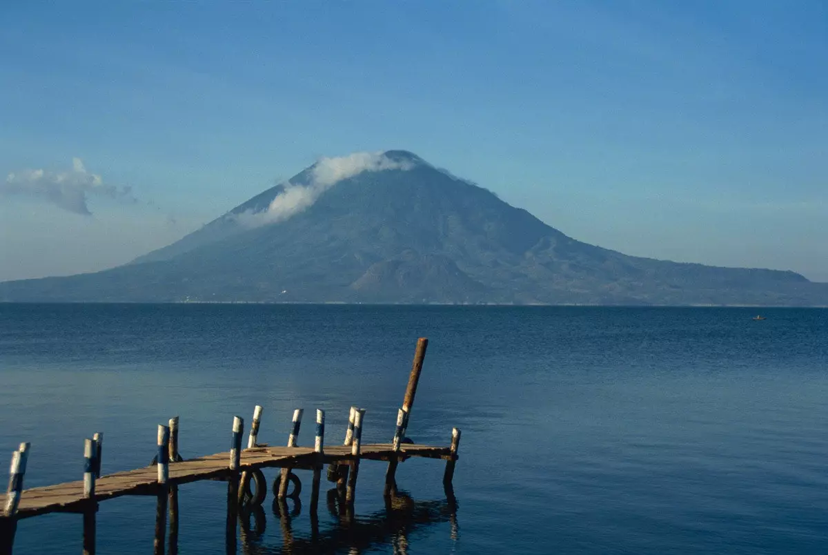 Segredos do Lago Atitlán no fundo e na superfície