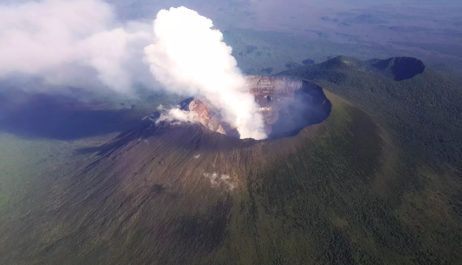 Luftfoto av Nyiragongo Den demokratiske republikken Kongo.