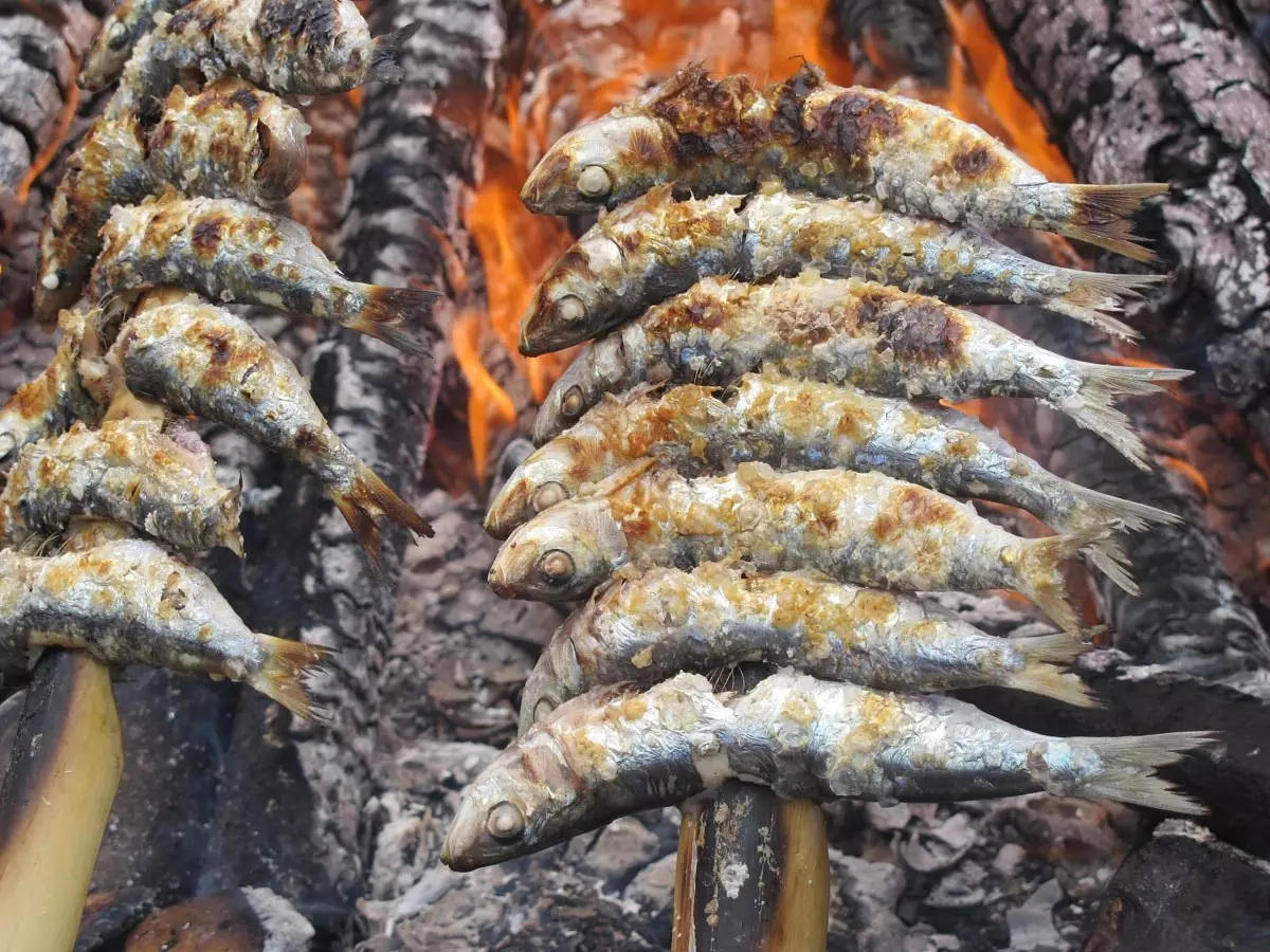 Pedregalejoda yemək şişlərdən birini ehtiva edir