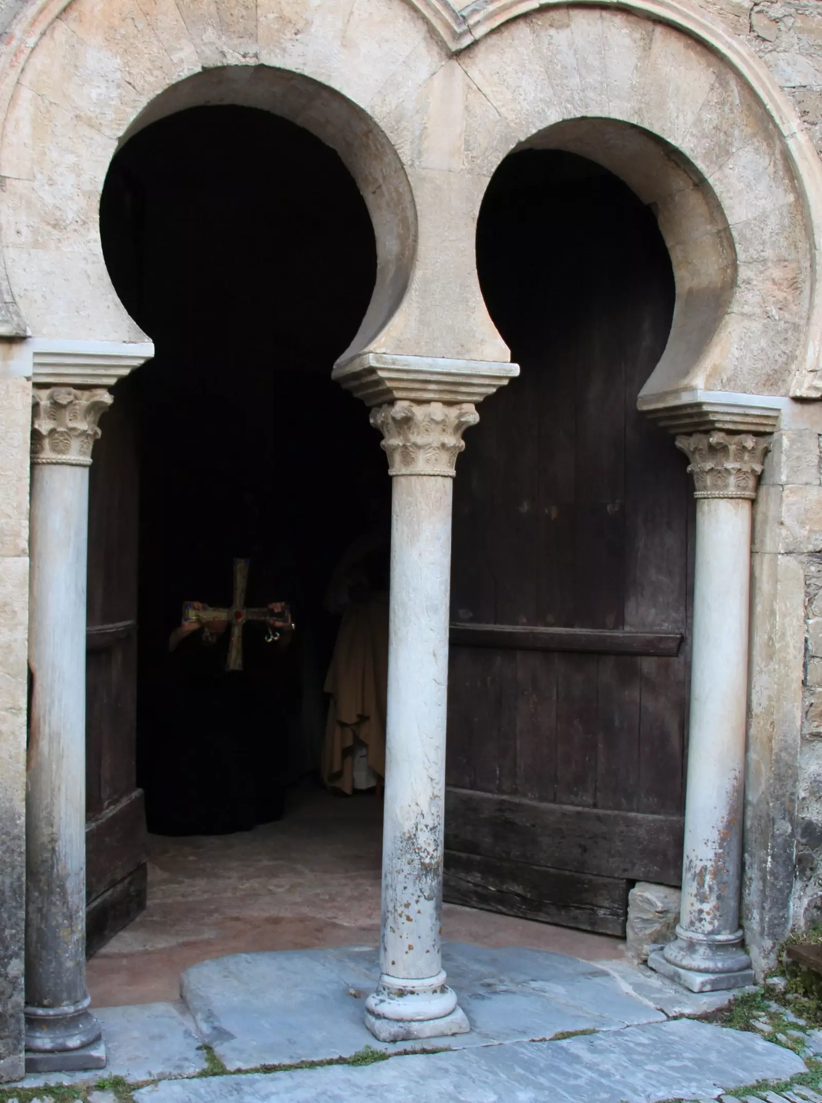 Omslag till kyrkan Peñalba de Santiago El Bierzo.