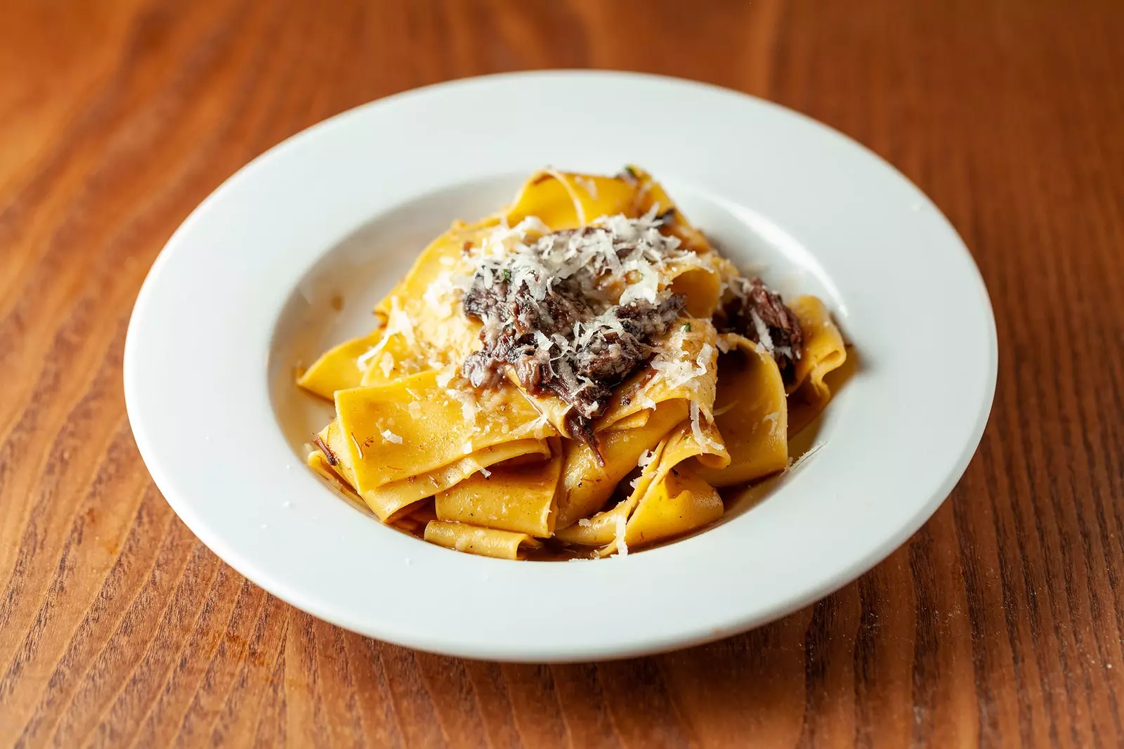 Parpadelle al ragù 12 ore al ristorante Isabella