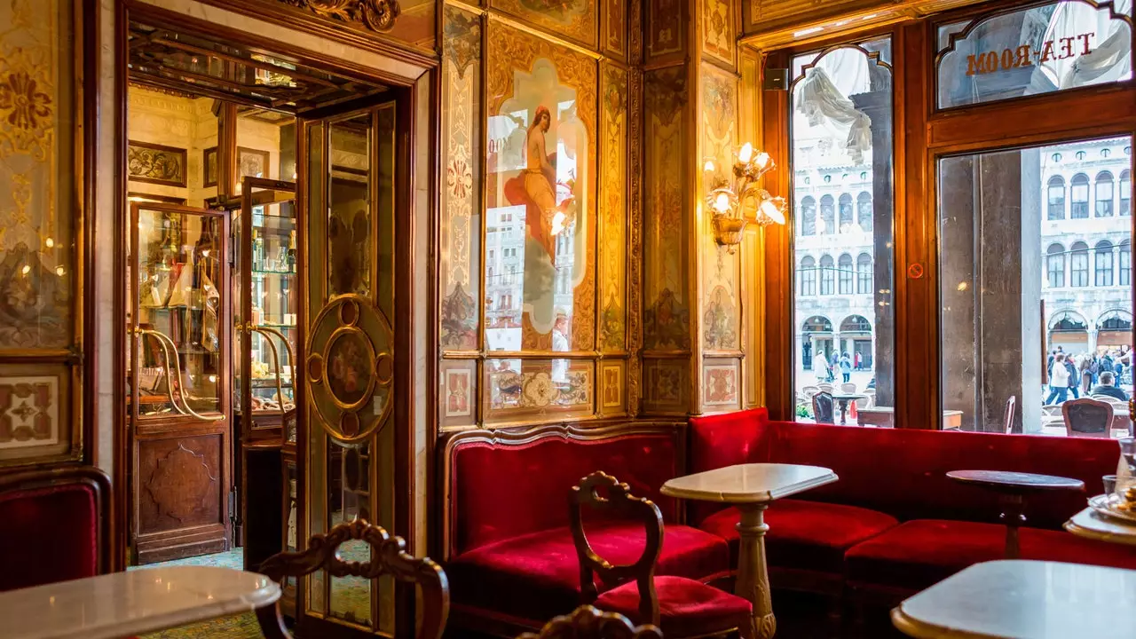 De legendarische Caffè Florian in Venetië, dreigt te verdwijnen