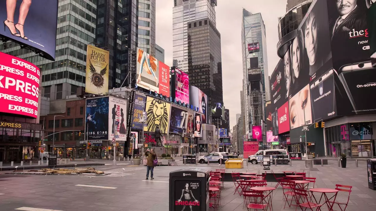 Nowy Jork bez ludzi: czy możesz sobie wyobrazić Times Square tylko dla siebie?