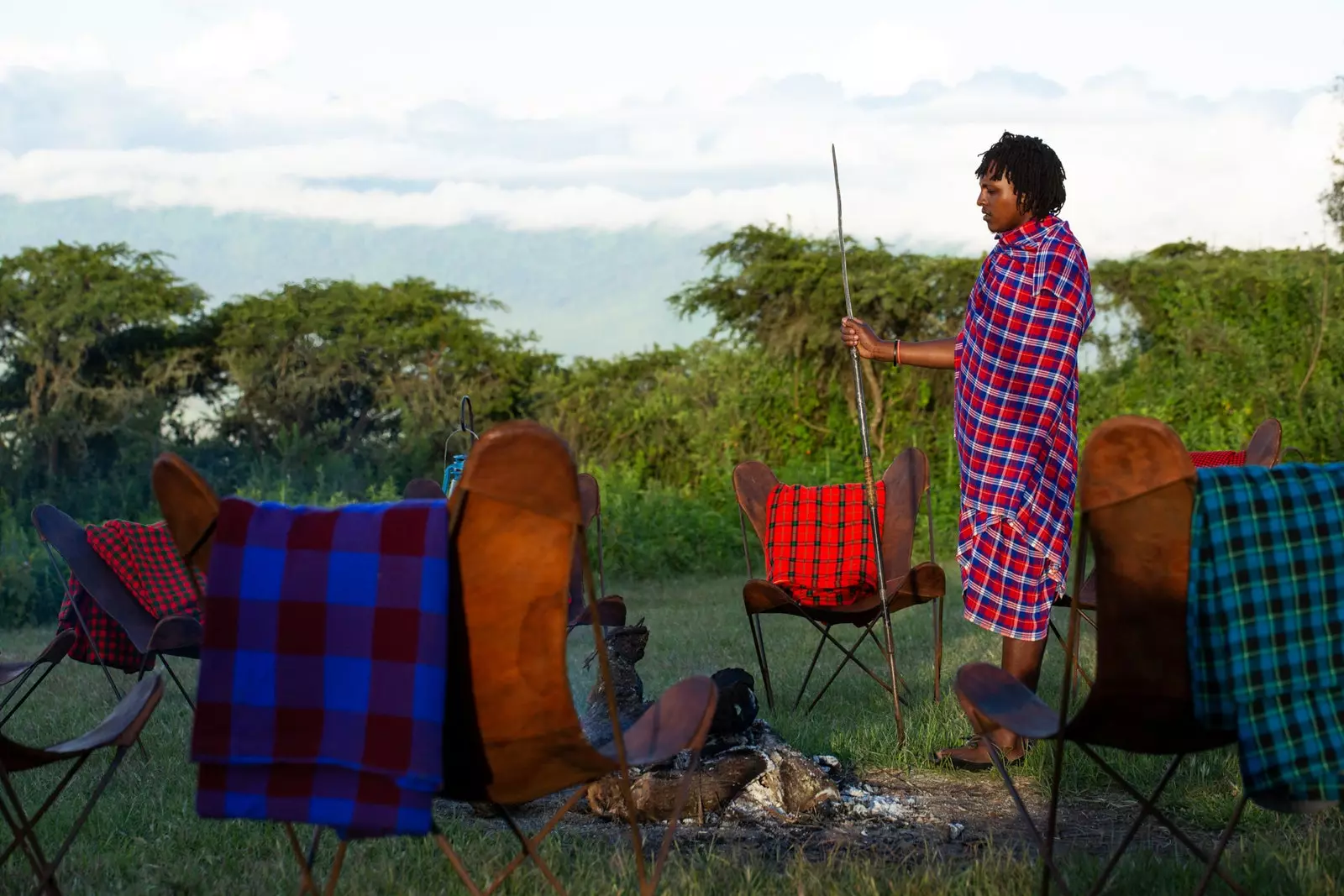 Pakulala Safari Camp is located in Masi territory and a large part of the staff belongs to the tribe.