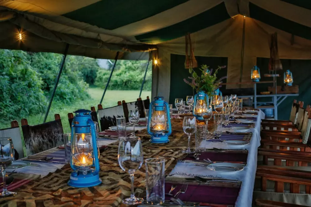 Pakulala Safari Camp a safari like those of yesteryear with the comforts of the 21st century.