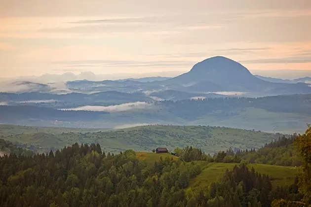 panorámás kilátás Erdély Romániára