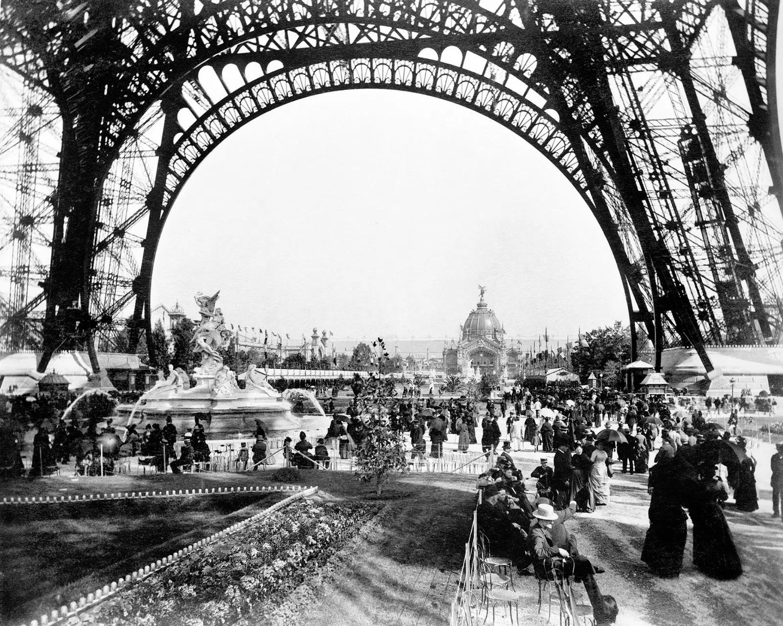 París durant l'Exposició Universal de París