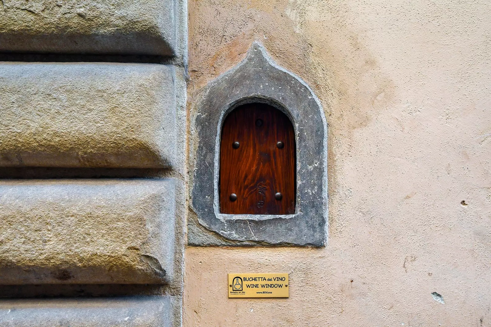 Il-buchetta del vino hija waħda mill-irkupri ta 'Firenze