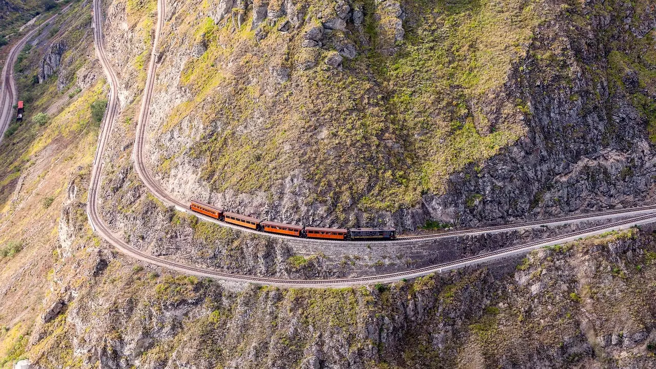 The Devil's Nose, de trein die uitkijkt over de afgrond