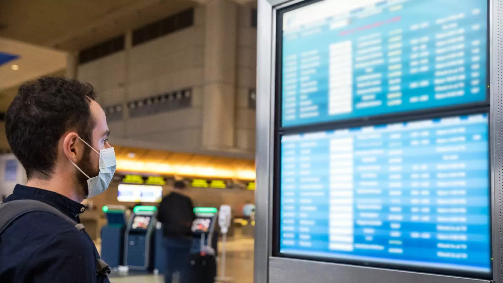 Traveler airport mask