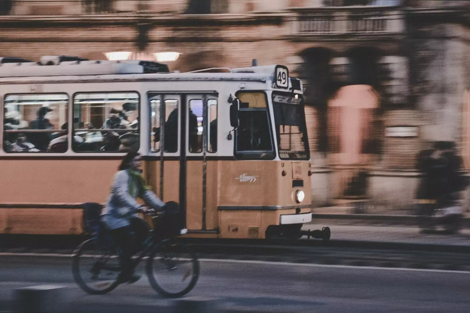 בודאַפּעסט דזשוינץ די בייק-פרייַנדלעך באַוועגונג