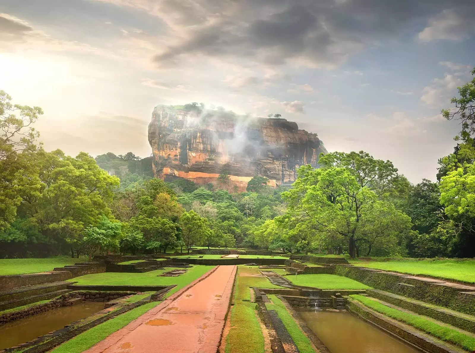 Επιβλητική και μεγαλειώδης Sigiriya