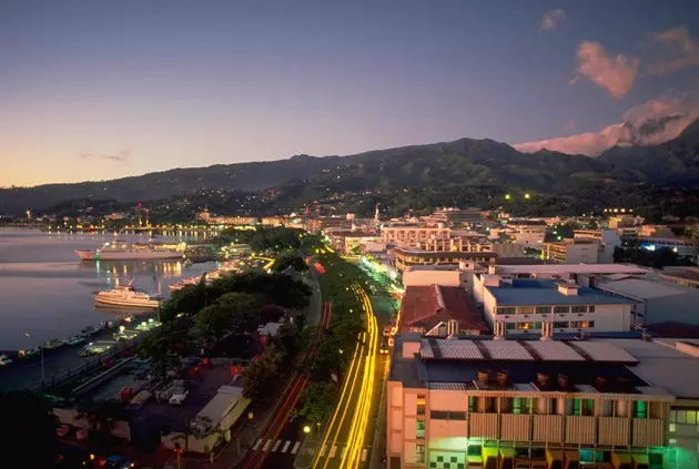 O porto de Papeete hoje