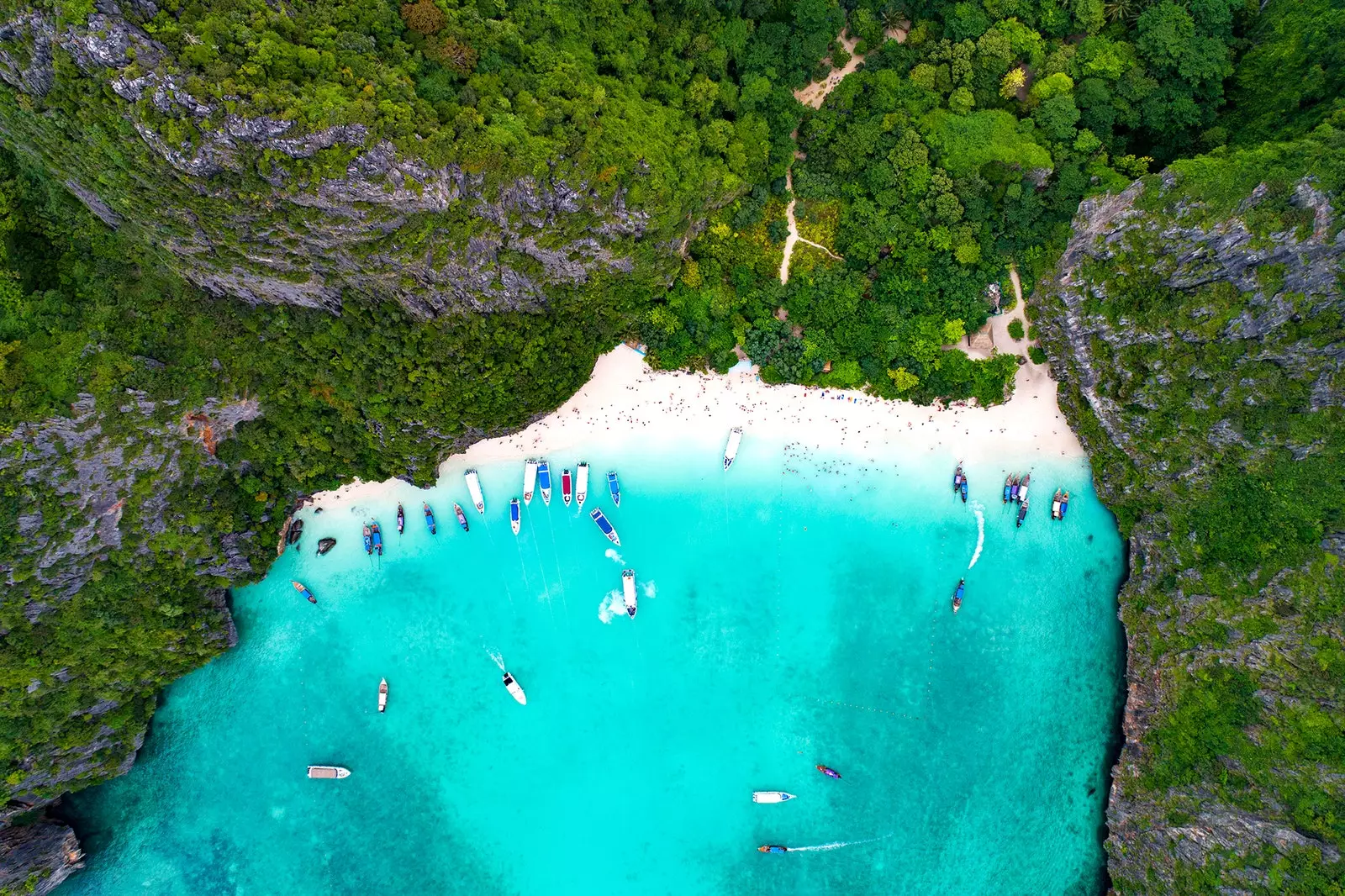 Żegnaj Maya Bay