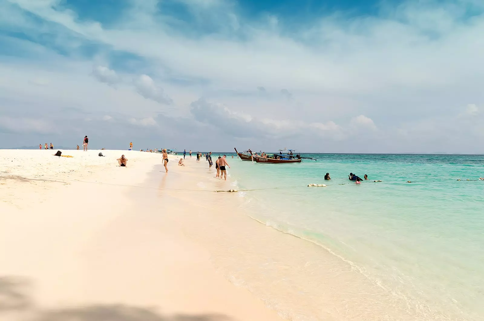 Kedatangan 'idilis' di Koh Tachai