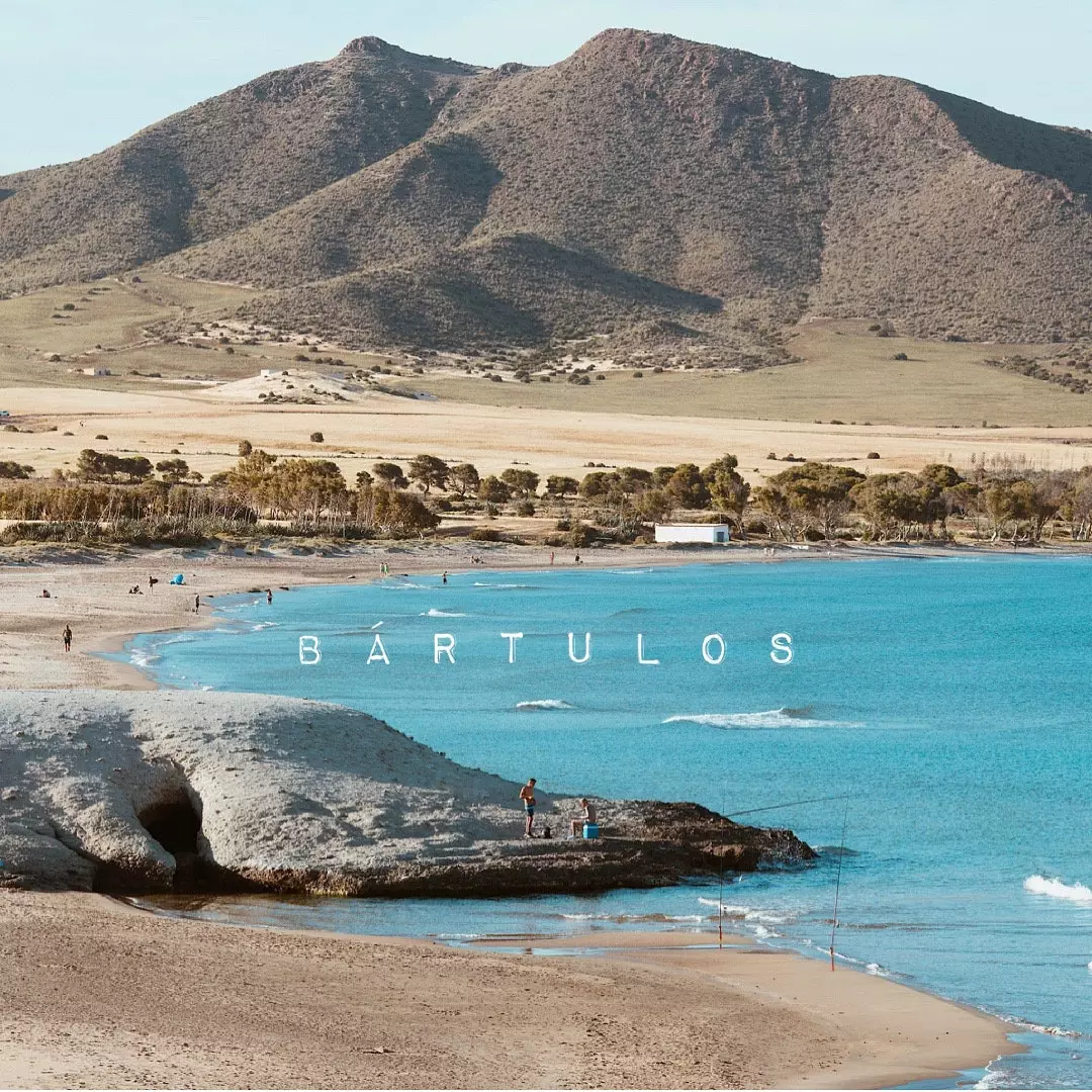 Jidderee géif gären hir Ausrüstung op d'Plage vun Almería huelen.