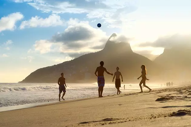 Fotboll på stranden Ipanema