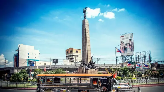 Manila tūkstoš (transporta) līdzekļos