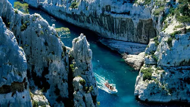 Tanpa kereta di Calanques