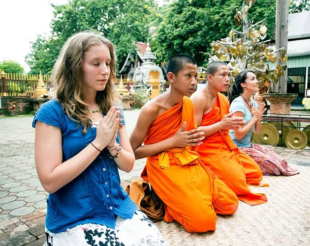 S pomocí buddhistických mnichů se do této praxe můžete zavést i vy.