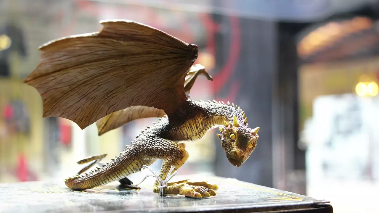 Thronesstore BCN: bu siz Game of Thrones do'konida topiladigan narsadir