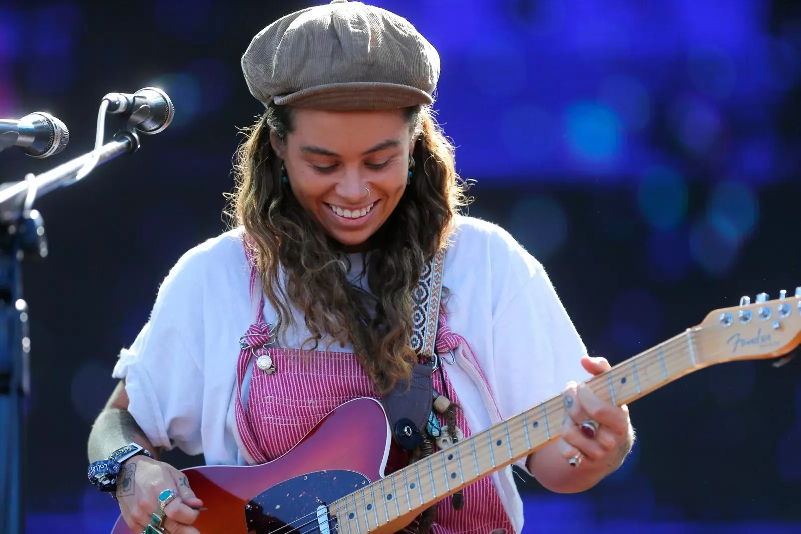 Tash Sultana 人の中のバンド