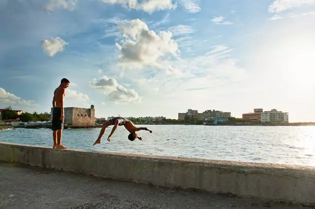 Miami mengembara ke bunyi Cuba